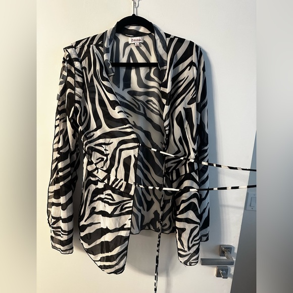 Zebra Pint top - Picture 1 of 4